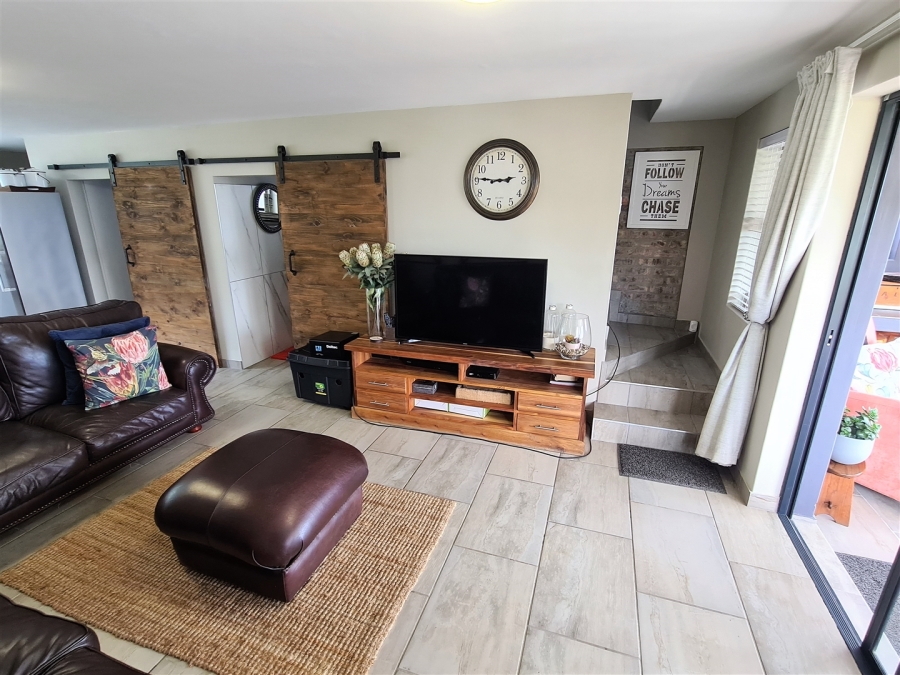 5 Bedroom Property for Sale in Dana Bay Western Cape